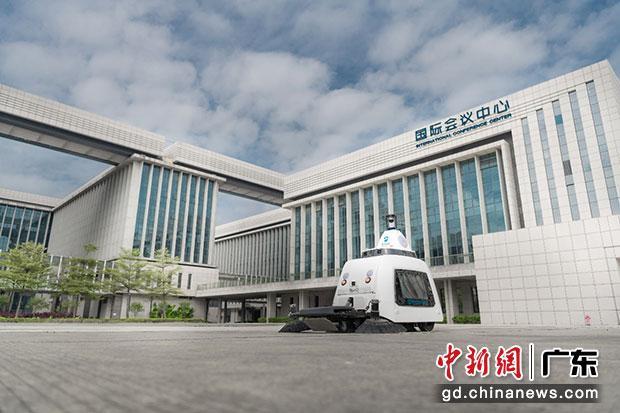 無(wú)人清掃車