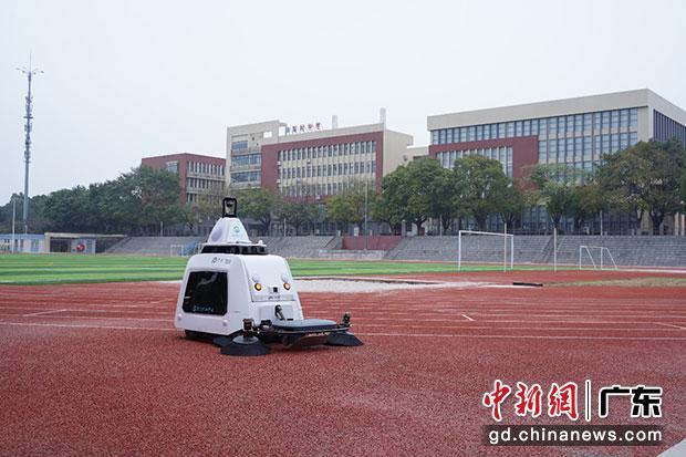 無(wú)人清掃車